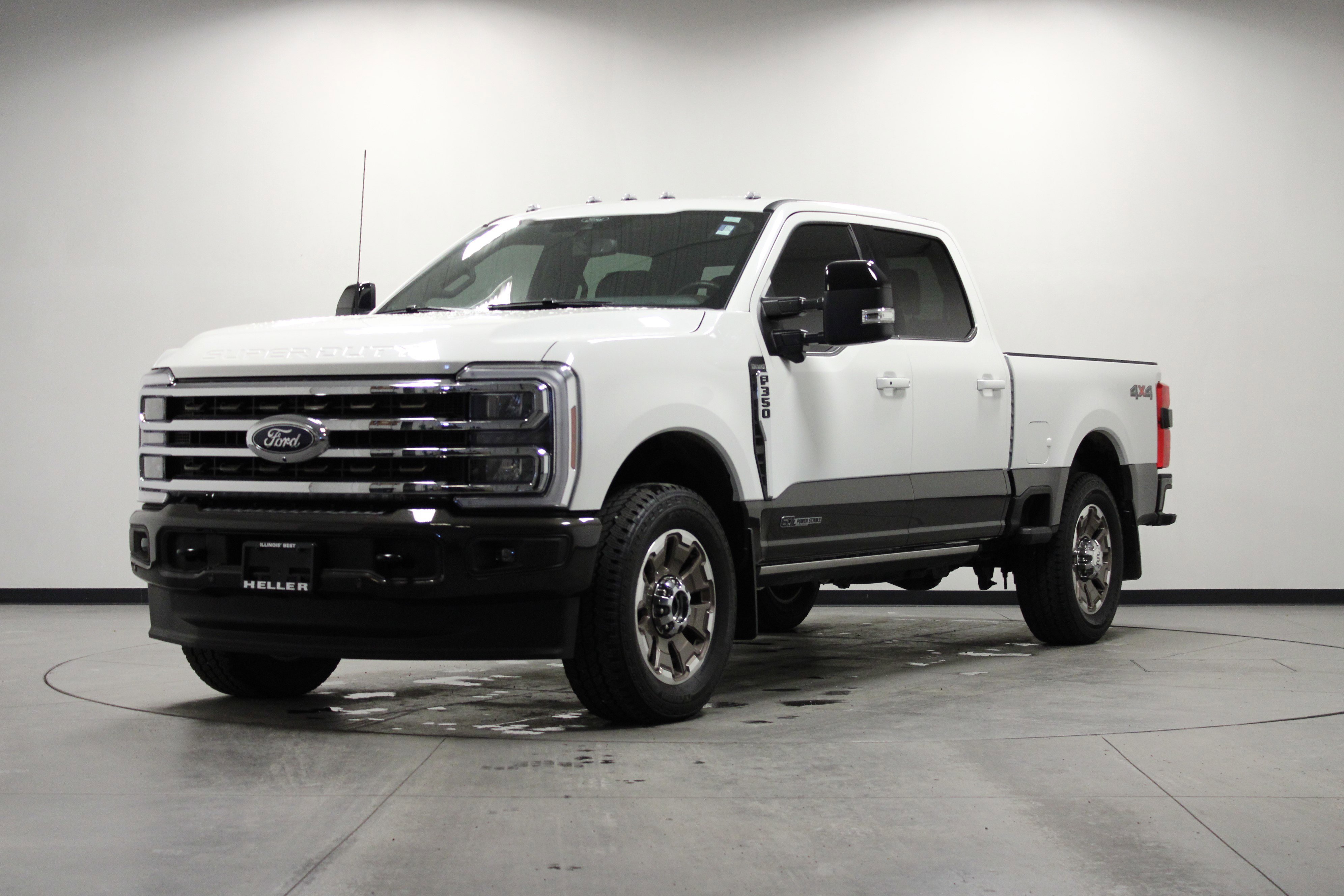 Used 2025 Ford F350 King Ranch image 8