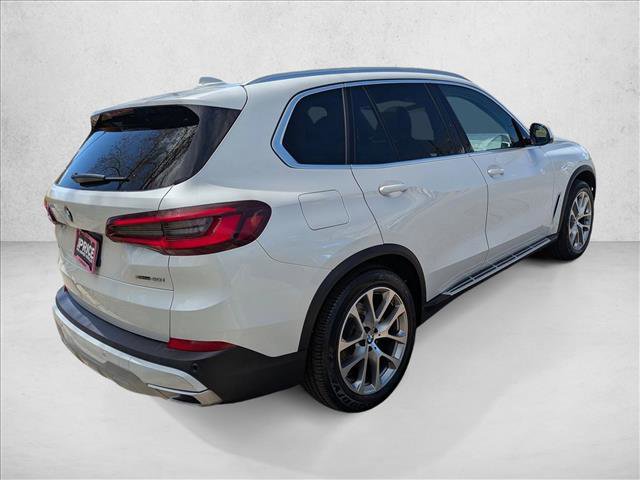 Used 2023 BMW X5 xDrive40i w/ Premium Package AWD/4WD image 5