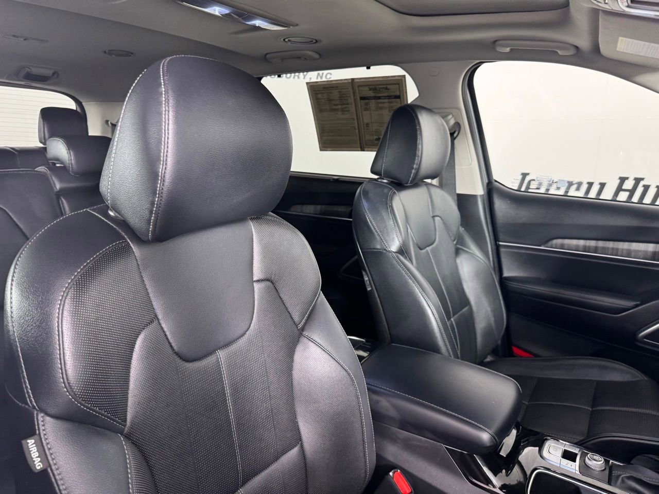 Used 2024 Kia Telluride EX image 35