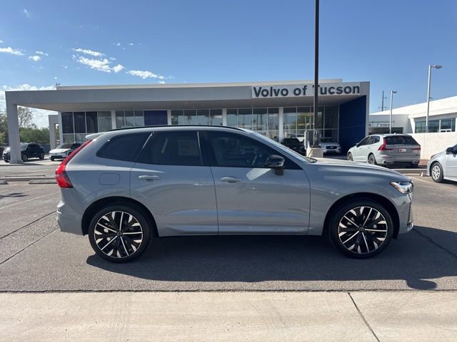 New 2026 Volvo XC60 B5 Ultra w/ Protection Package Premier image 3
