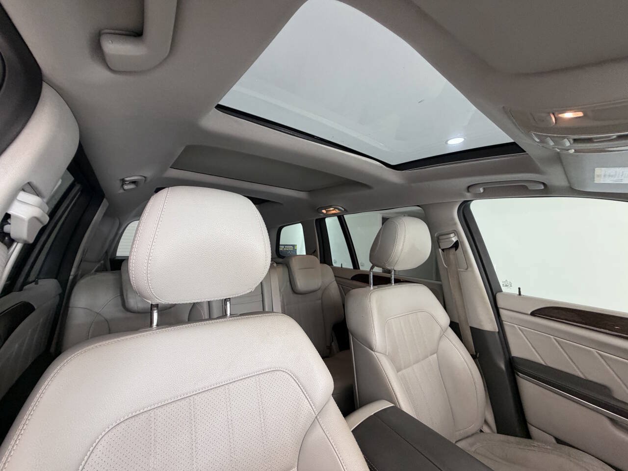 Used 2014 Mercedes-Benz GL 450 4MATIC image 27