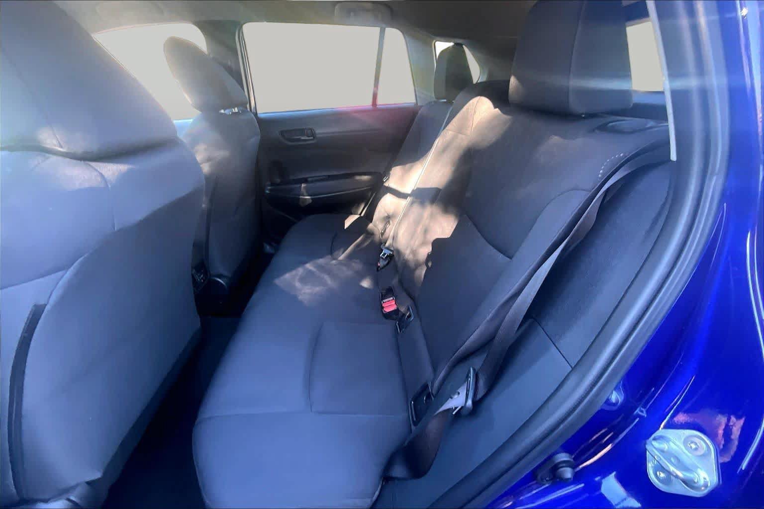 Used 2024 Toyota Corolla Cross LE AWD/4WD image 18