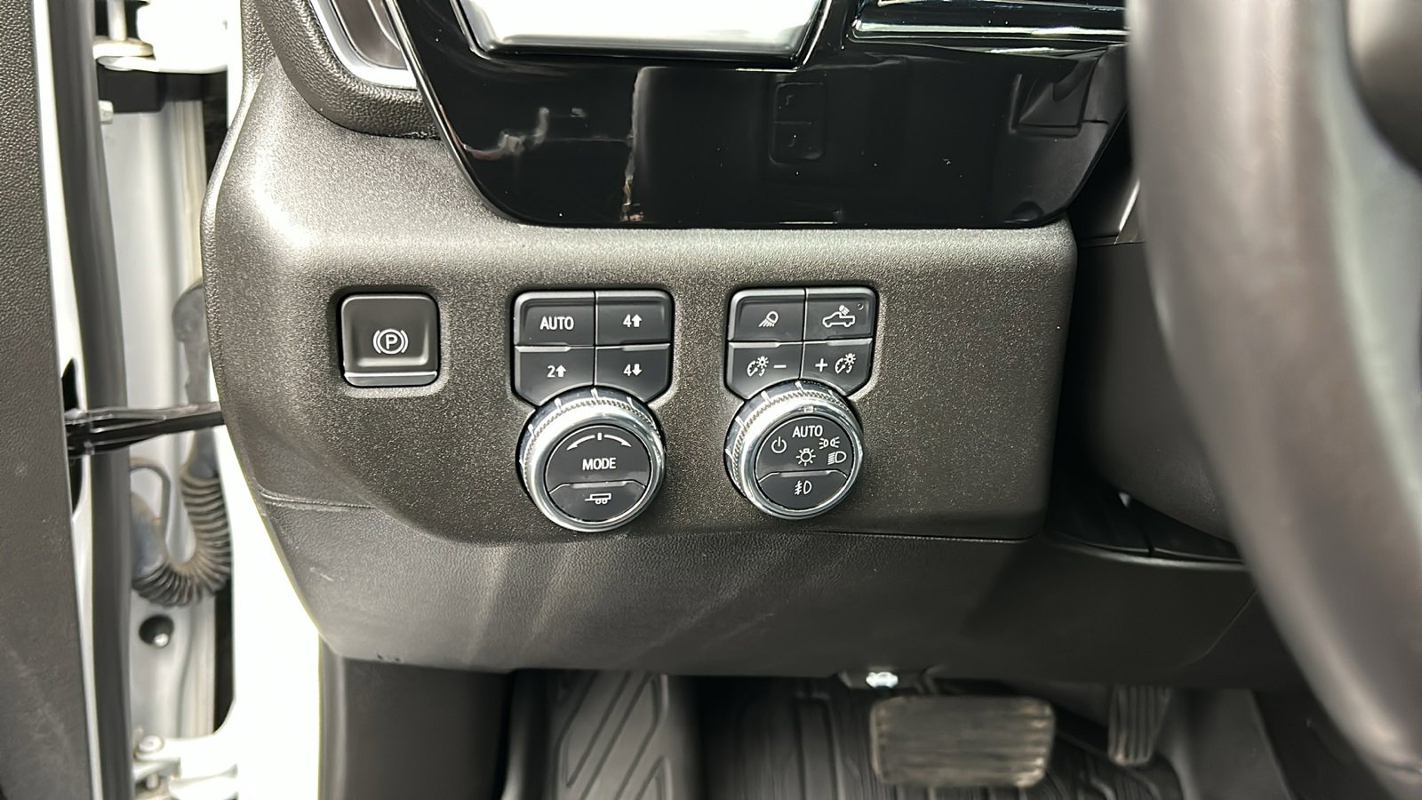 Used 2023 GMC Sierra 1500 SLT image 31