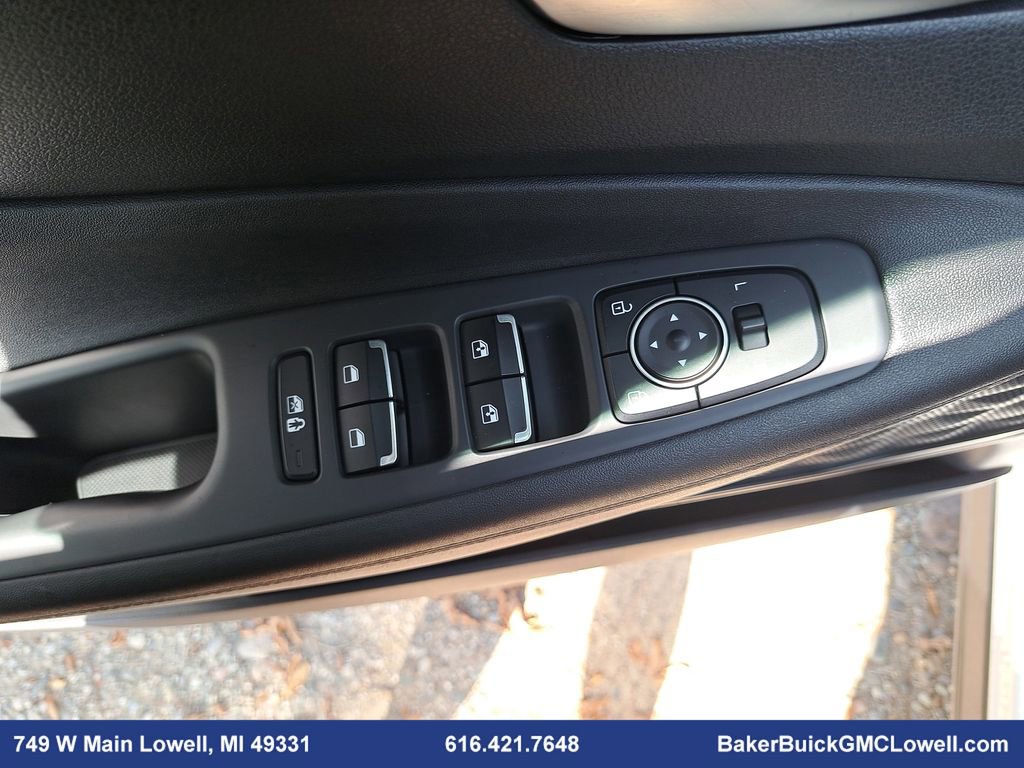 Used 2023 Hyundai Santa Fe SEL image 29