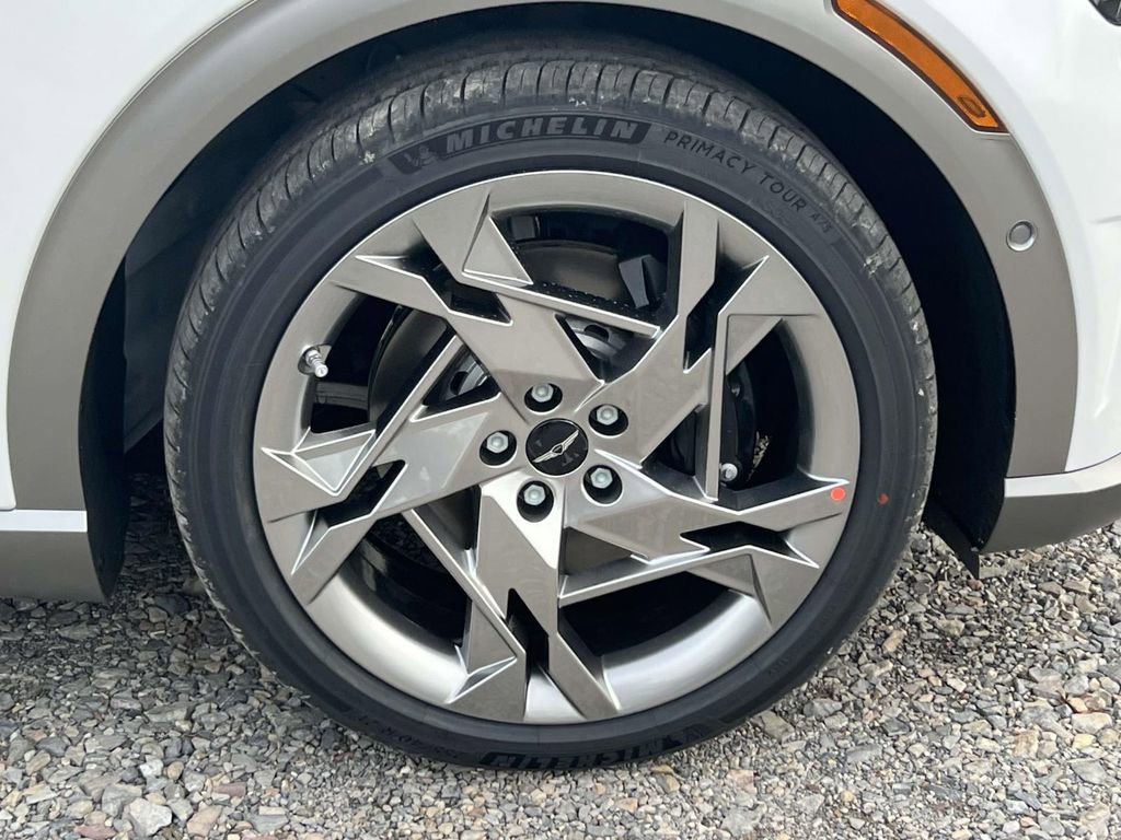 New 2024 Genesis GV60 Performance image 9