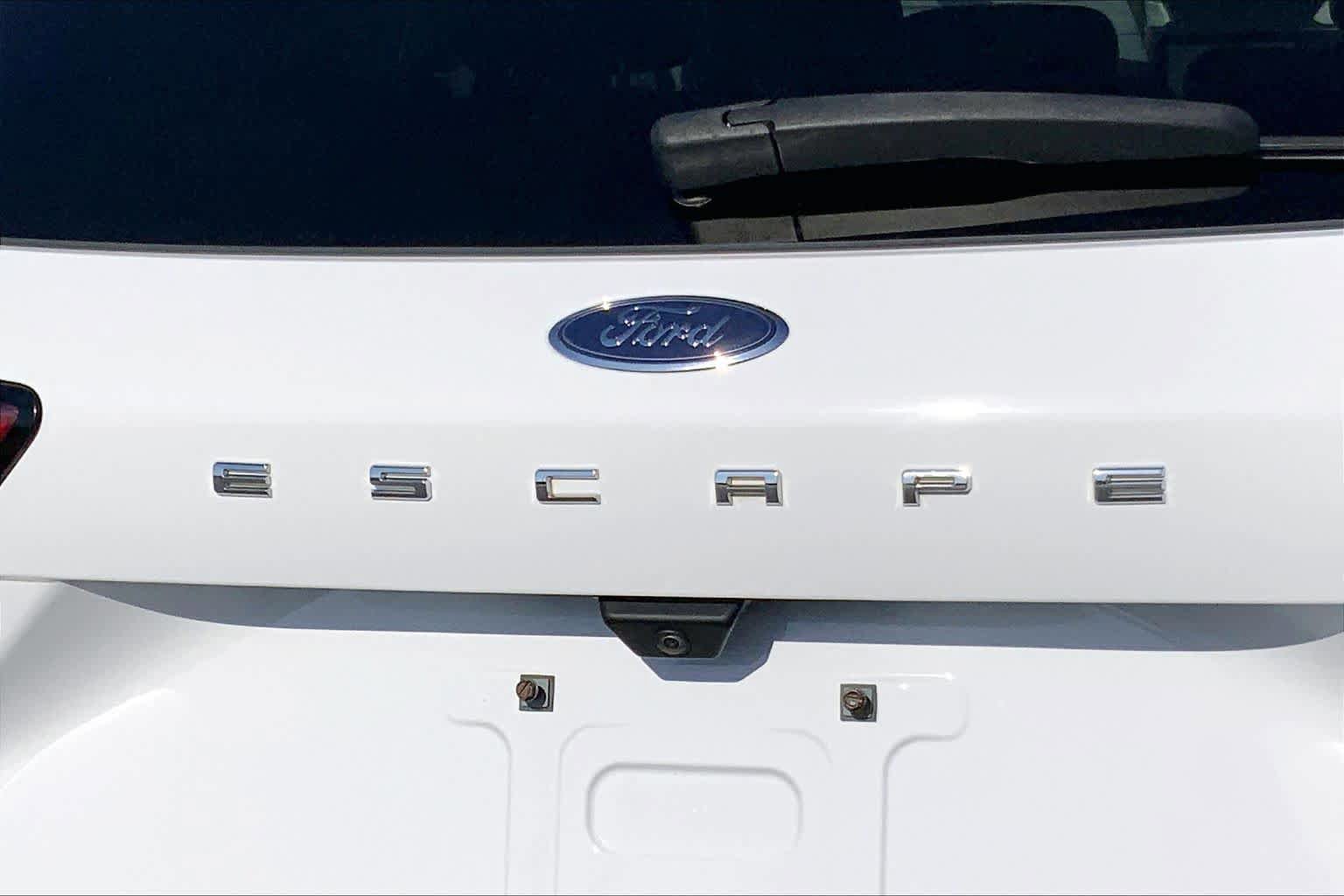 Certified 2022 Ford Escape SE w/ SE Sport Appearance Package FWD image 27