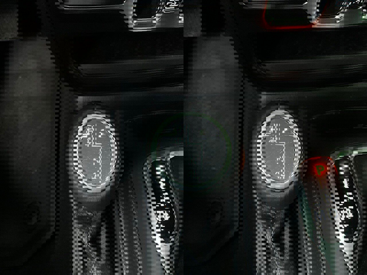 Used 2025 Jeep Gladiator Sport image 22