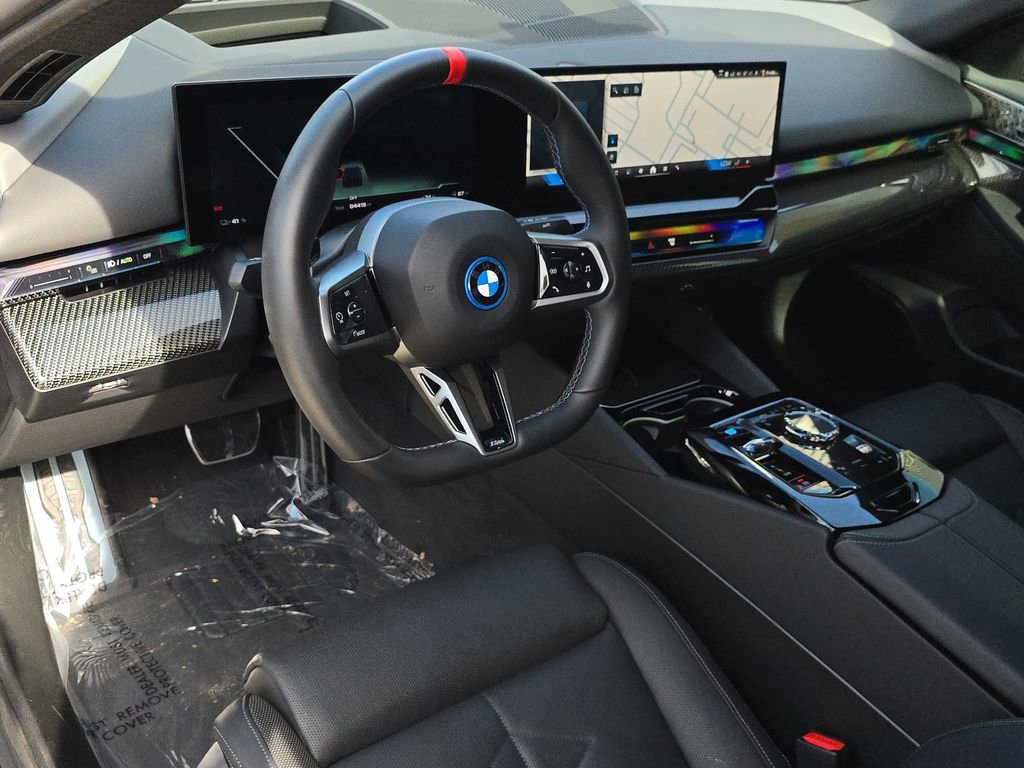 Used 2025 BMW i5 M60 w/ Executive Package image 20