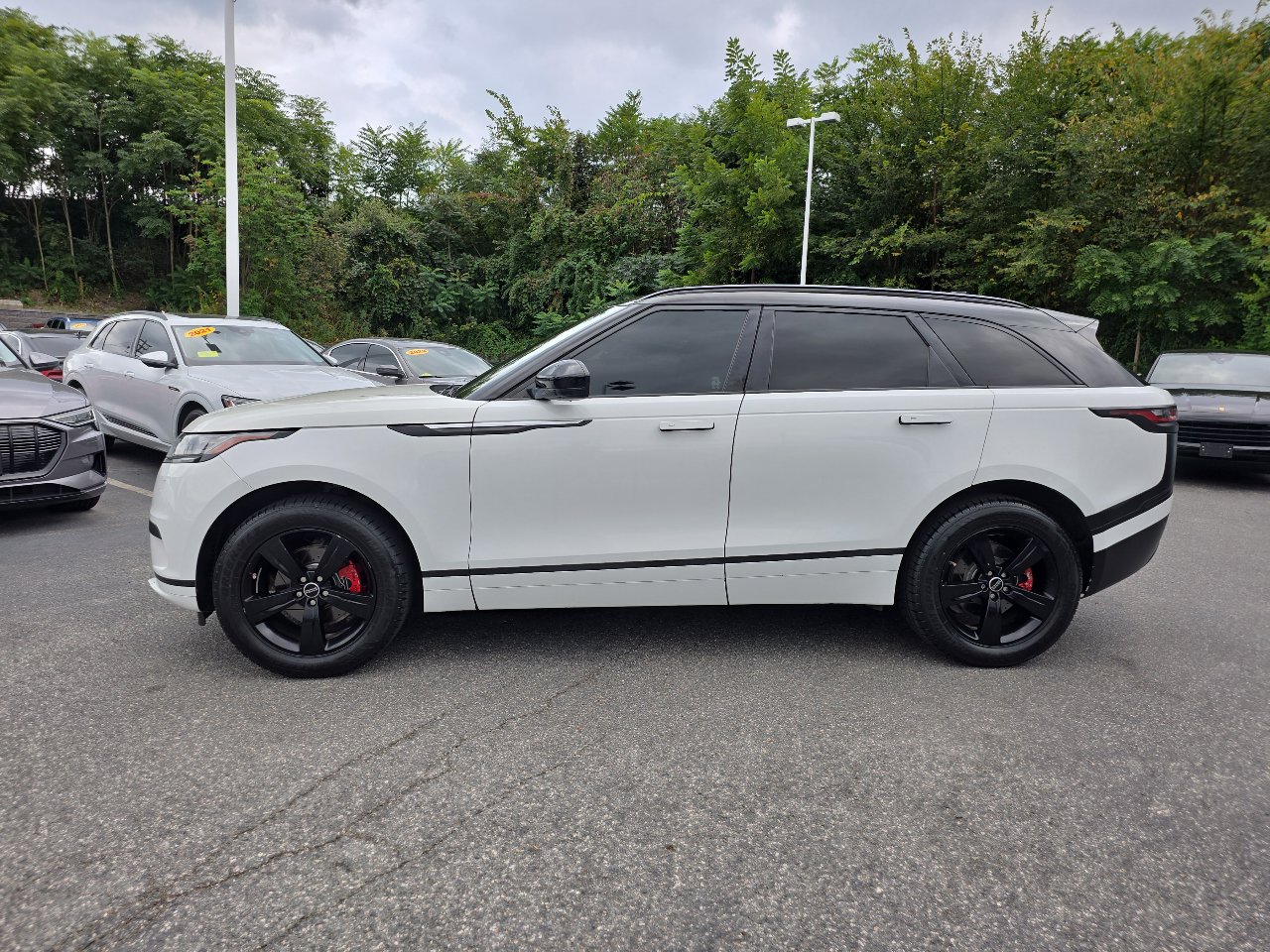 Used 2018 Land Rover Range Rover Velar S image 19