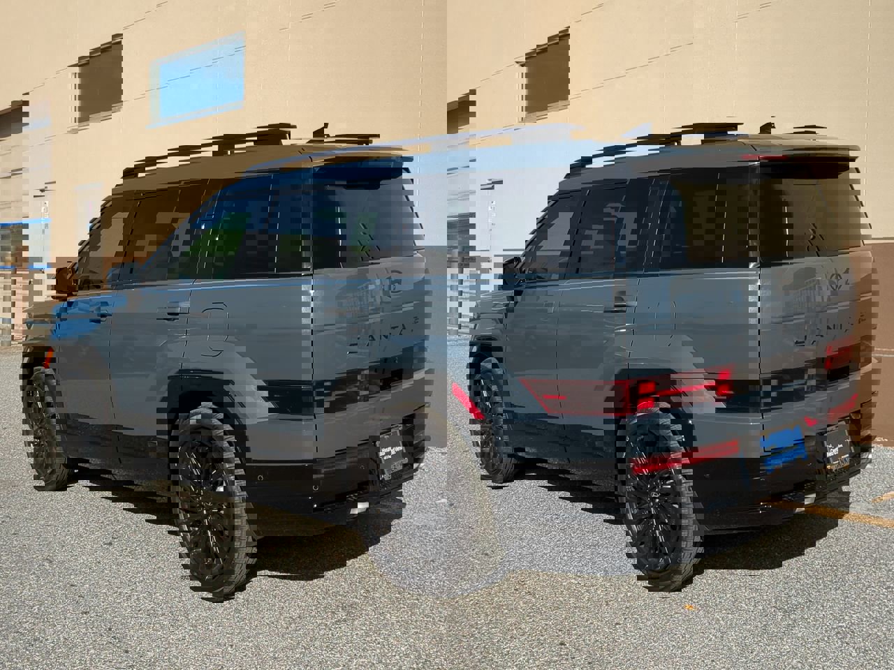 Used 2024 Hyundai Santa Fe Calligraphy image 6