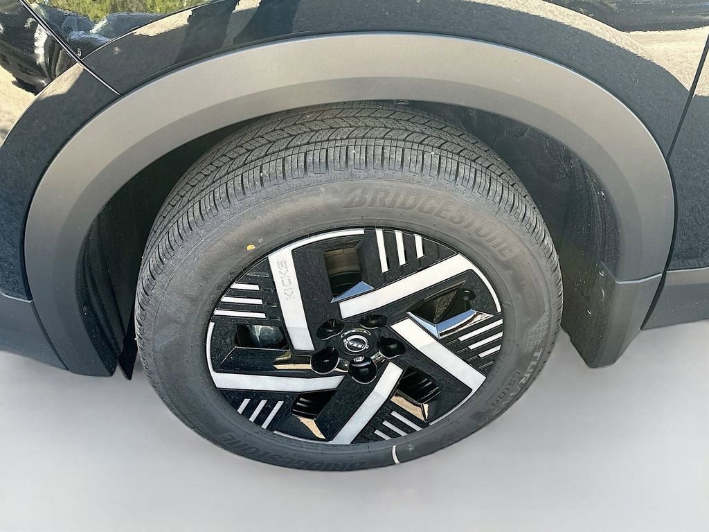 New 2026 Nissan Kicks SV image 28