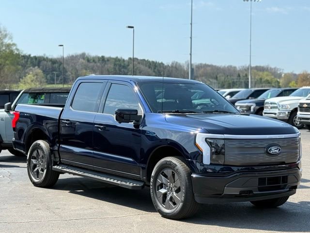 Used 2025 Ford F150 Lightning Lariat AWD/4WD image 42