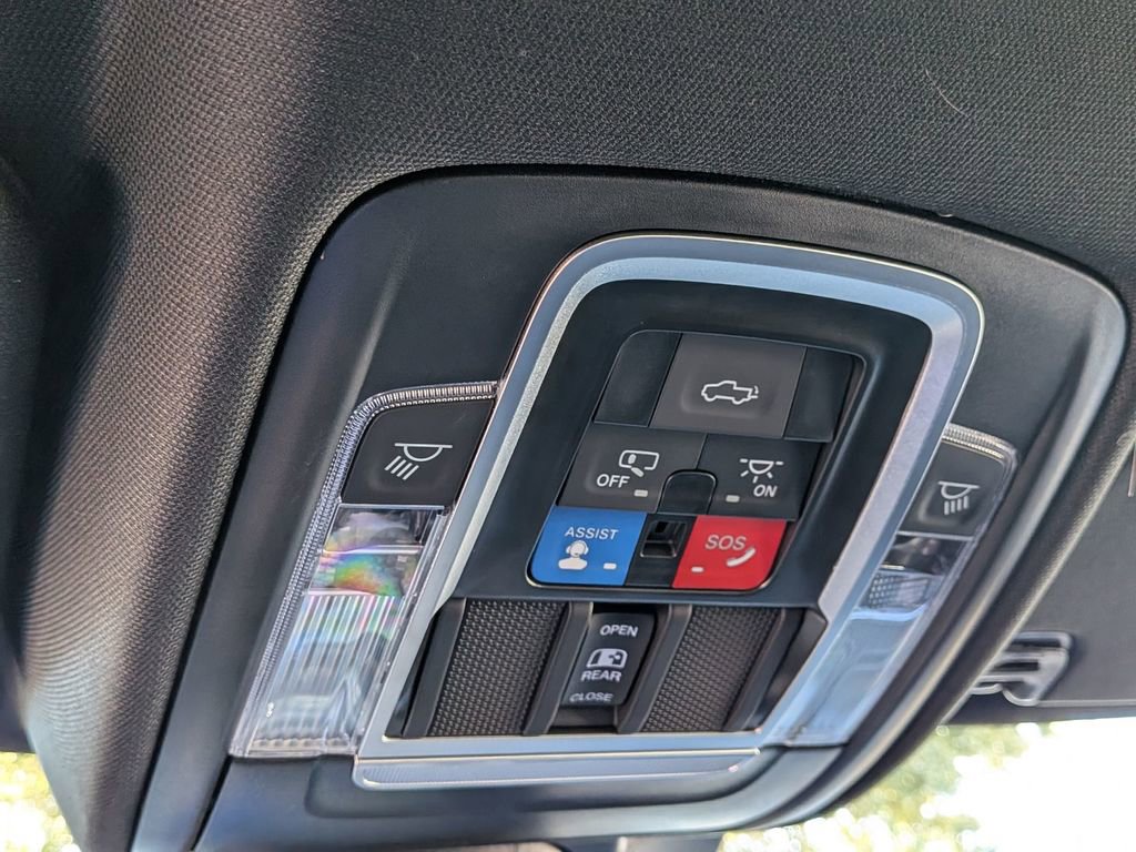 Used 2023 RAM 1500 Limited image 23