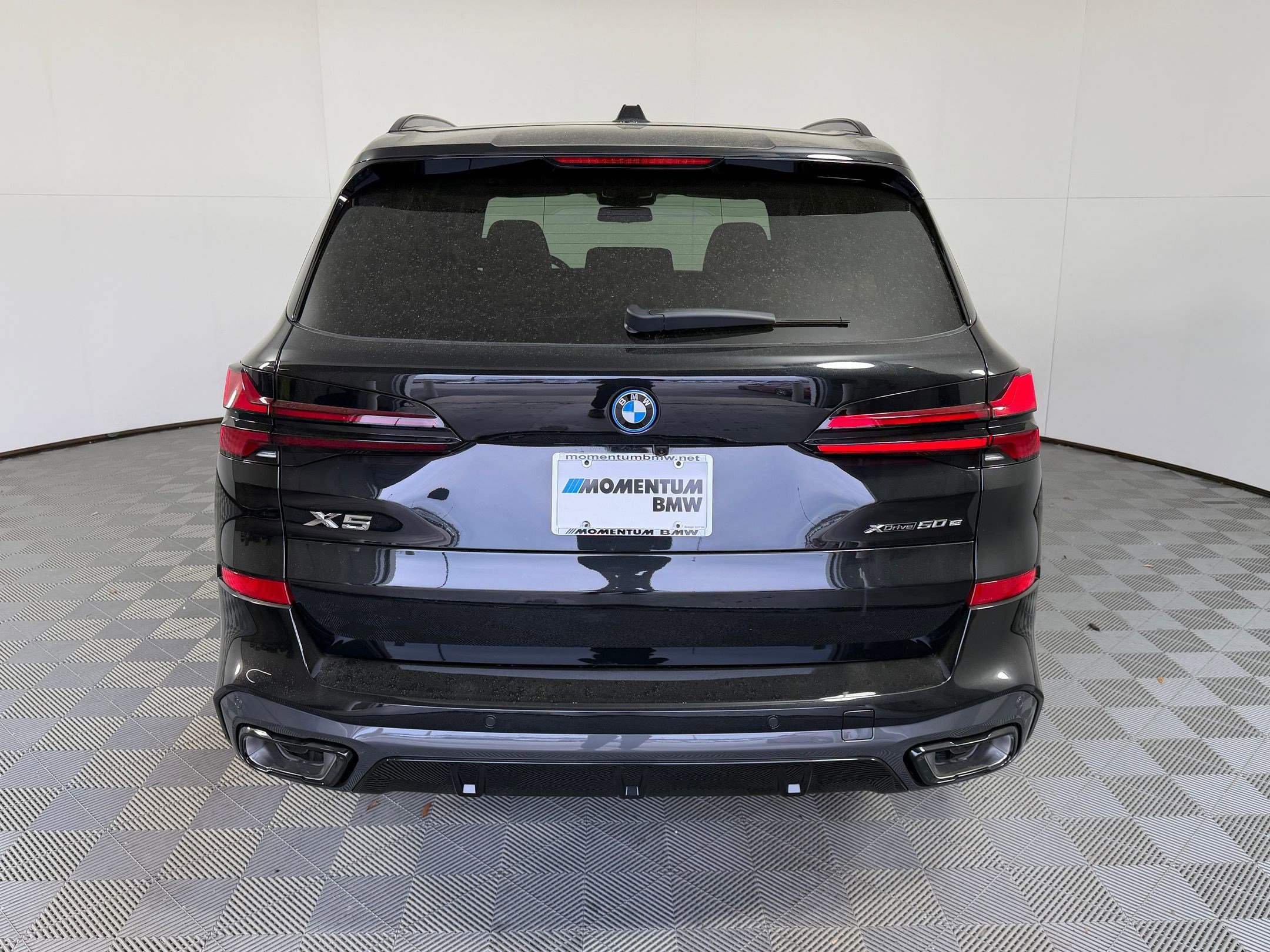 New 2026 BMW X5 xDrive50e w/ Executive Package image 10