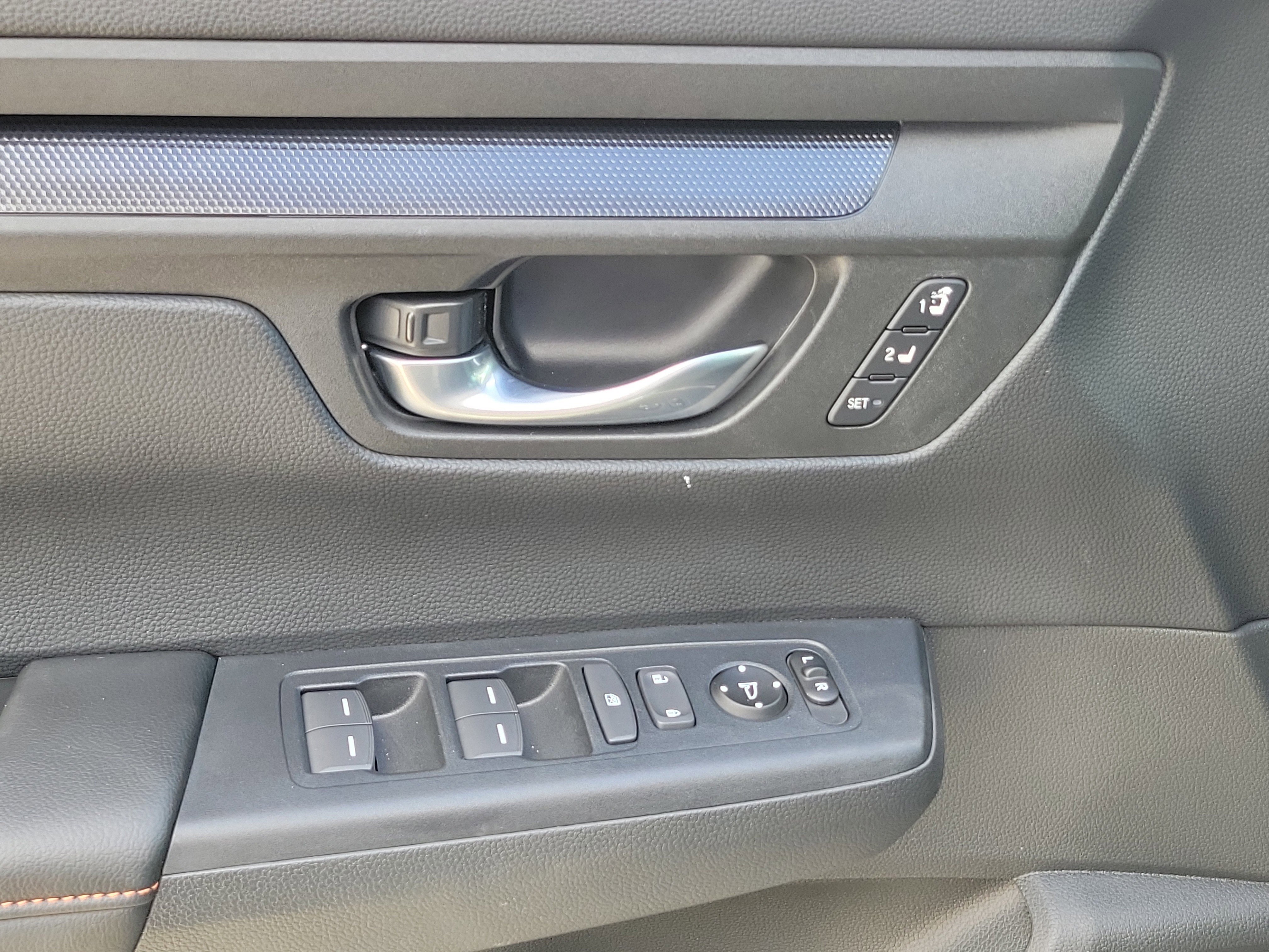 Used 2025 Honda CR-V Sport-L image 24