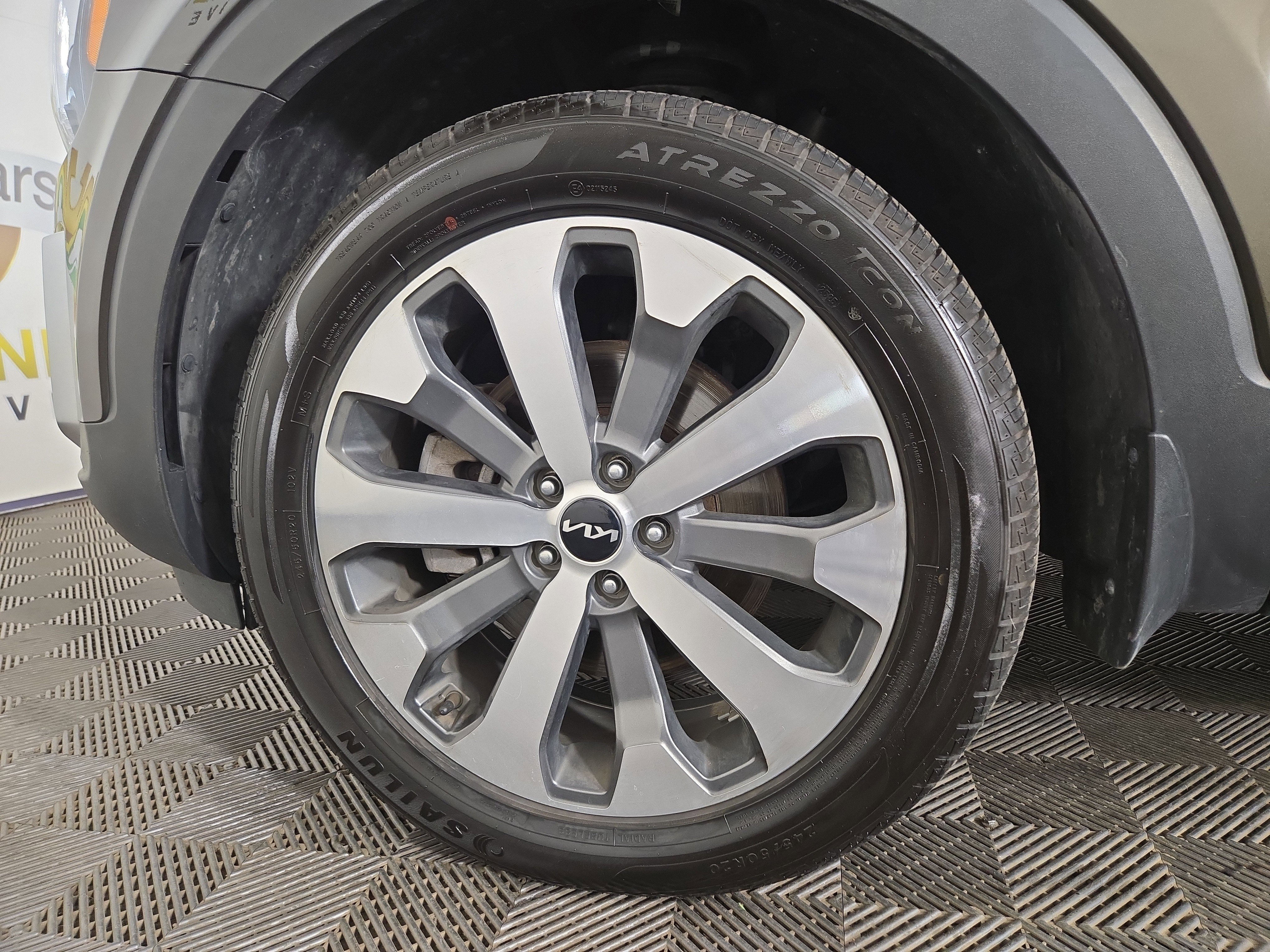 Used 2022 Kia Telluride S FWD image 35