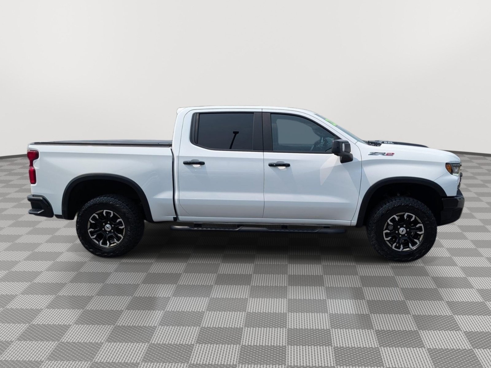 Used 2022 Chevrolet Silverado 1500 ZR2 w/ Technology Package AWD/4WD image 6