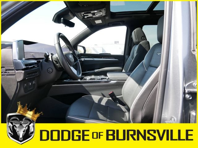 Used 2025 Cadillac Escalade Sport w/ Touring Package AWD/4WD image 13
