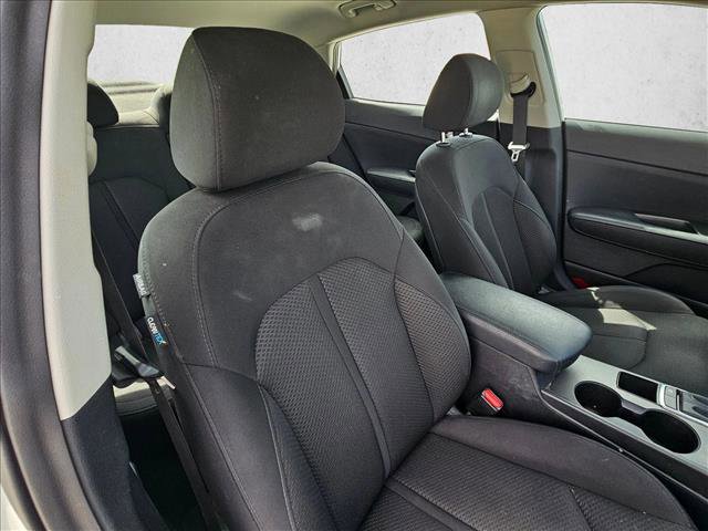 Used 2017 Kia Optima LX w/ Option Group 014 image 17