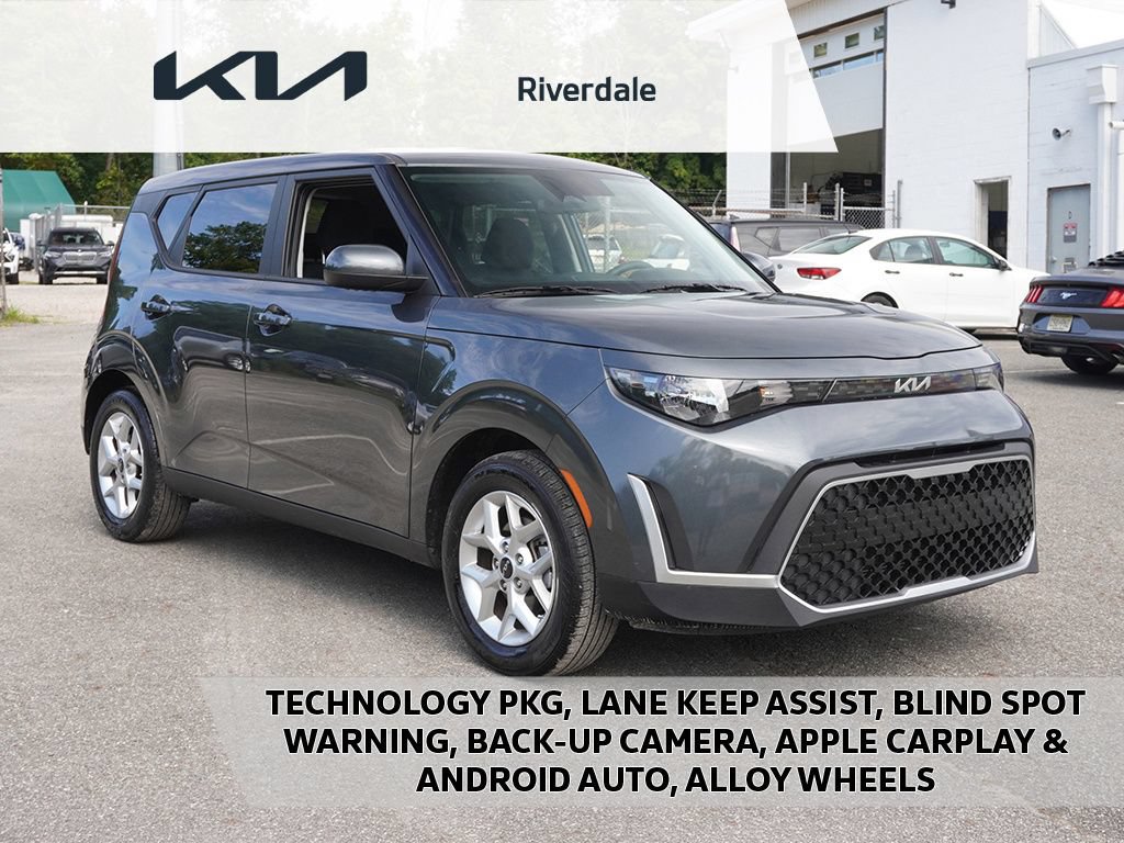 Used 2025 Kia Soul LX w/ LX Technology Package