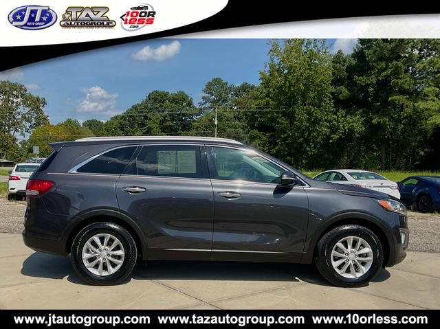 Used 2017 Kia Sorento FWD image 8