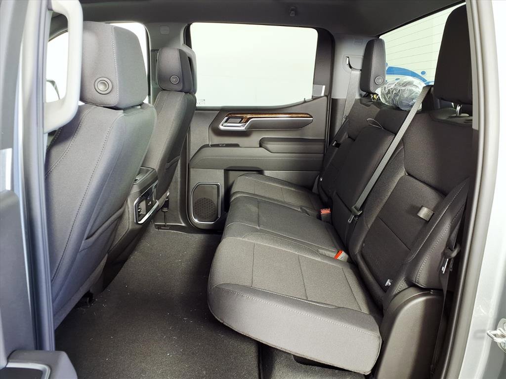 New 2026 GMC Sierra 1500 Elevation image 18