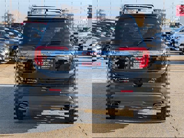 Used 2023 GMC Acadia AT4 w/ Technology Package image 32