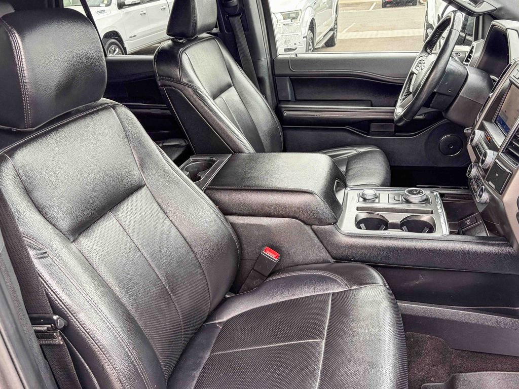 Used 2021 Ford Expedition Max XLT image 44