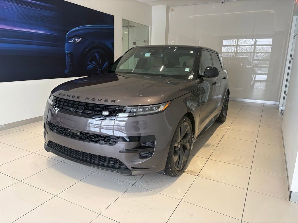 New 2025 Land Rover Range Rover Sport Dynamic SE