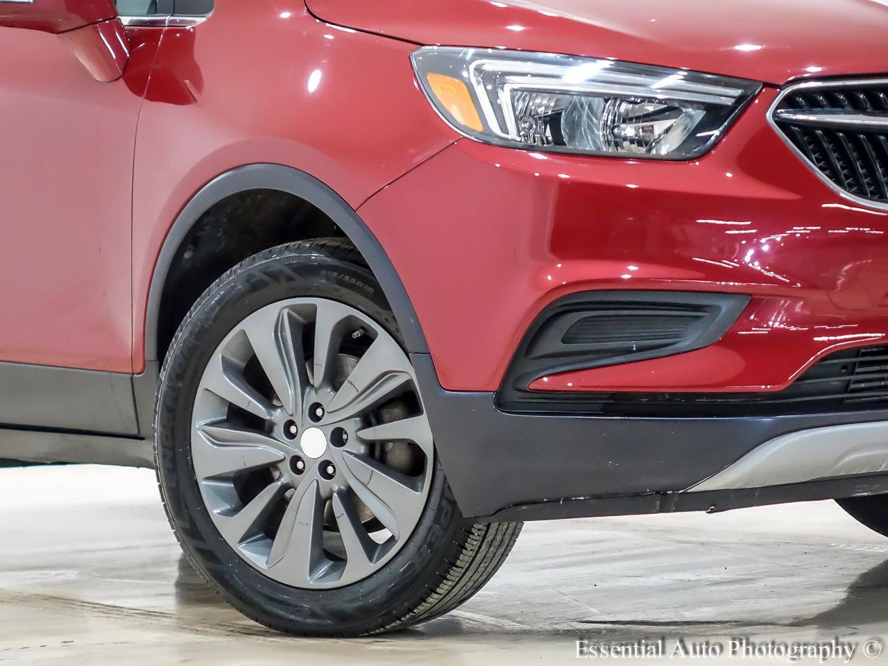 Used 2019 Buick Encore Preferred image 3