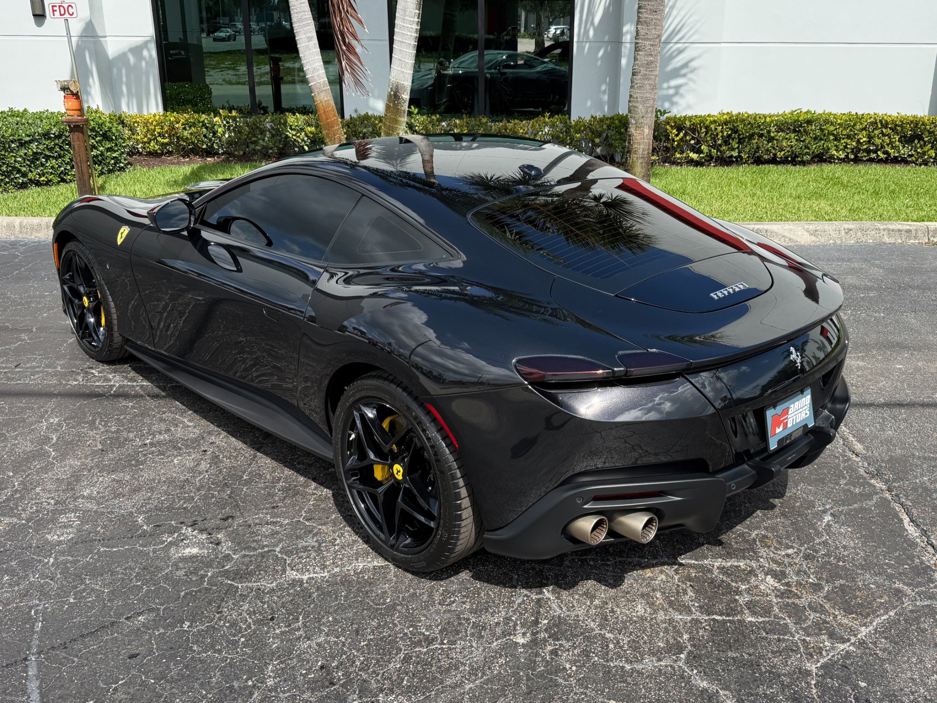 Used 2021 Ferrari Roma RWD image 16