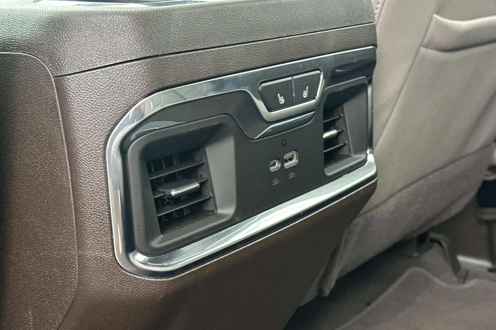 Used 2025 GMC Sierra 1500 SLT w/ SLT Premium Plus Package image 43