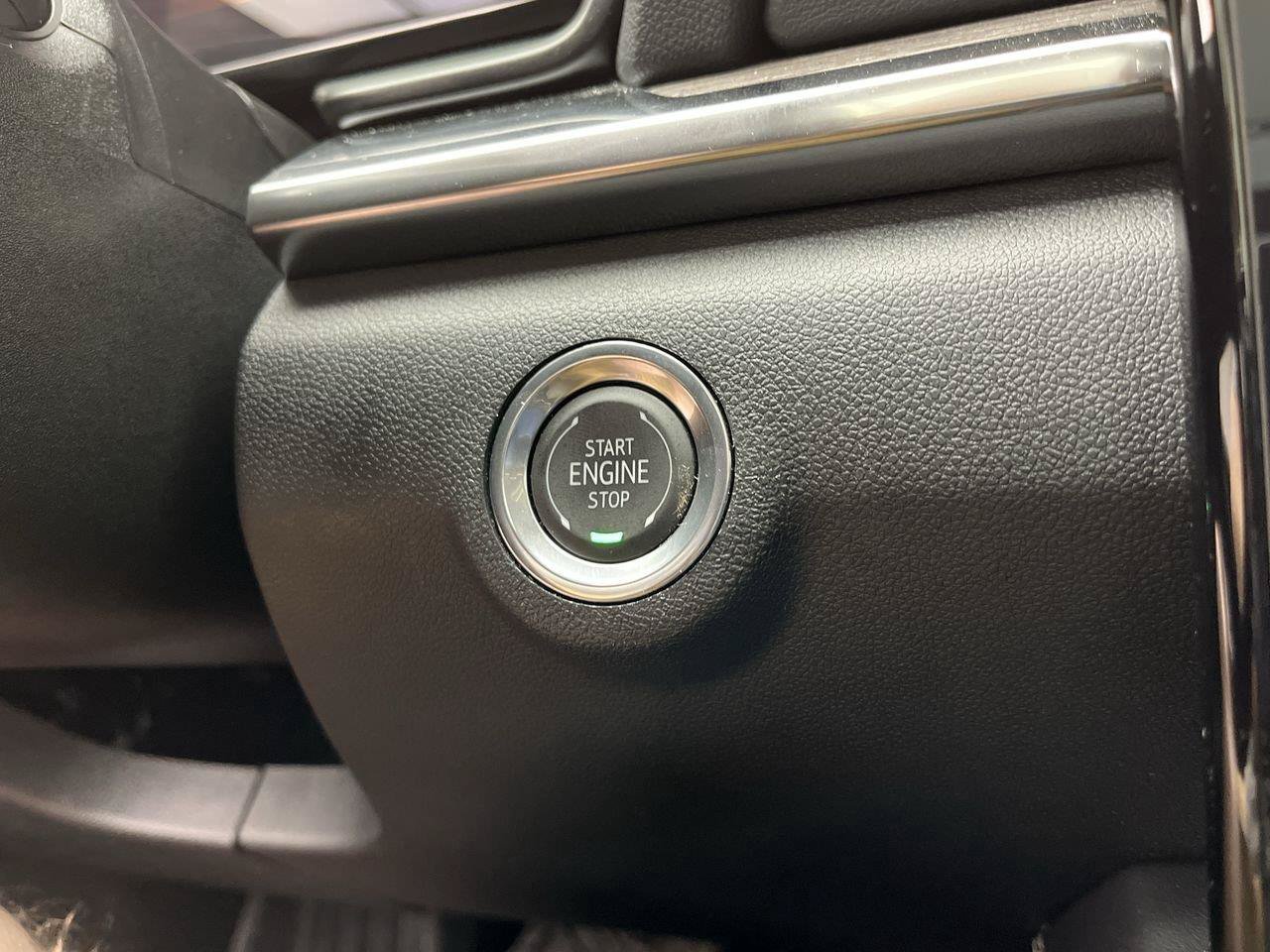 Certified 2026 GMC Terrain Denali AWD/4WD image 23