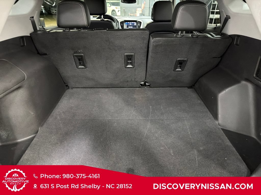 Used 2024 GMC Terrain SLT AWD/4WD image 36
