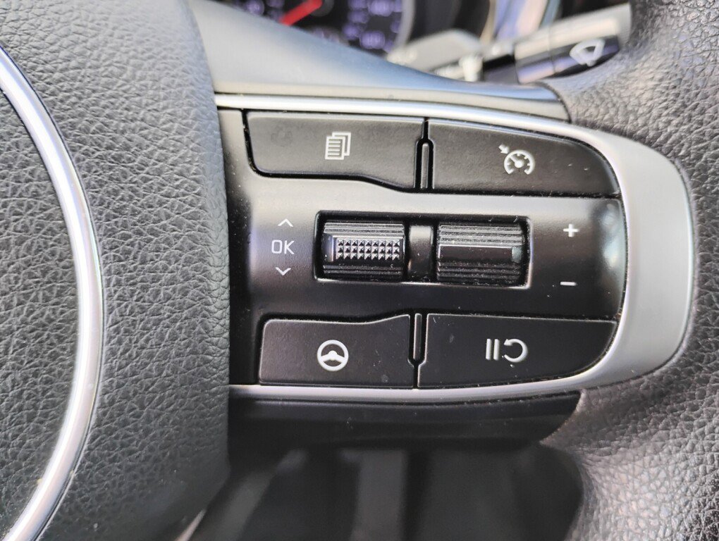 Used 2023 Kia K5 LXS FWD image 23