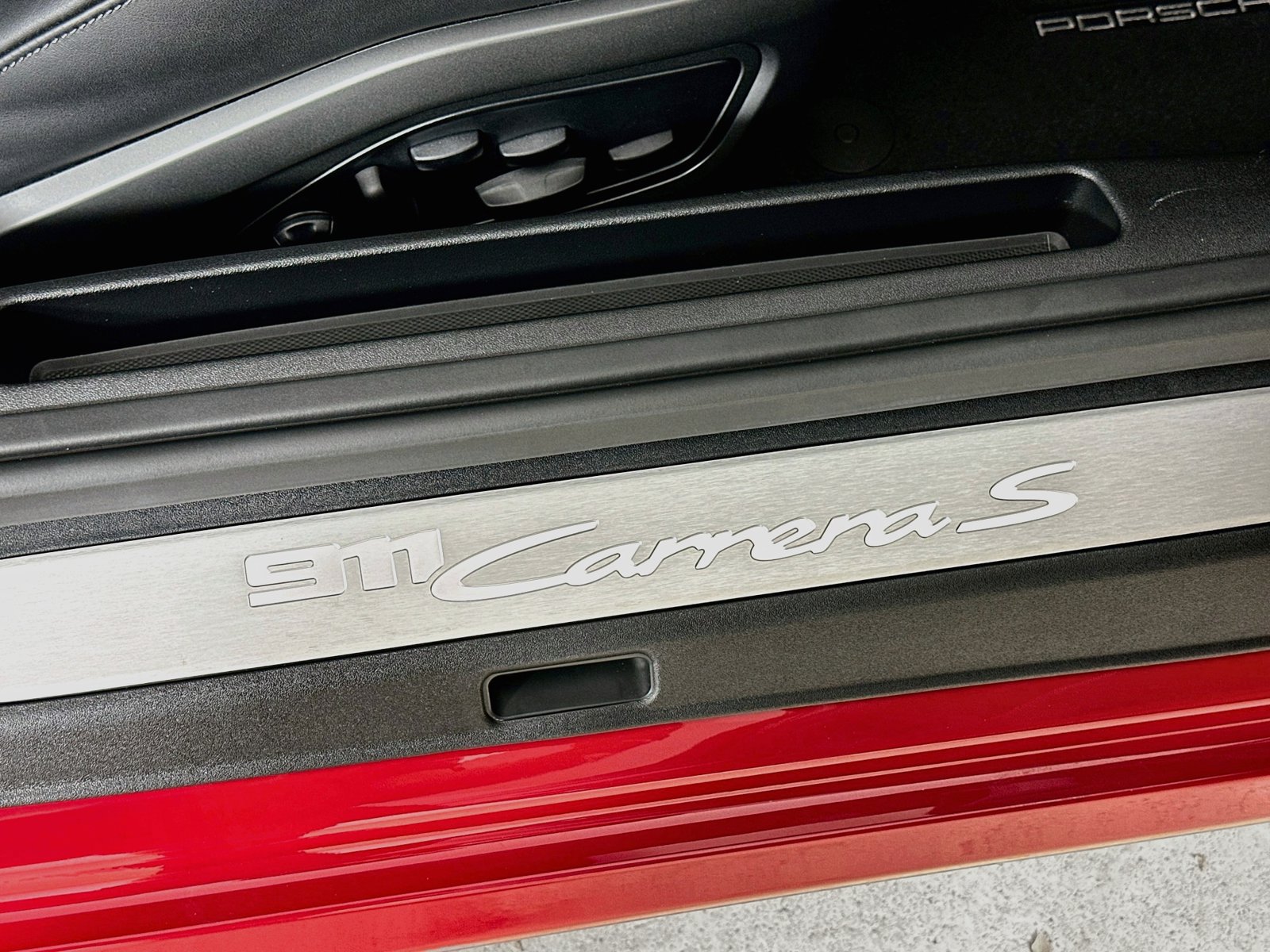 Used 2025 Porsche 911 Carrera S RWD image 50