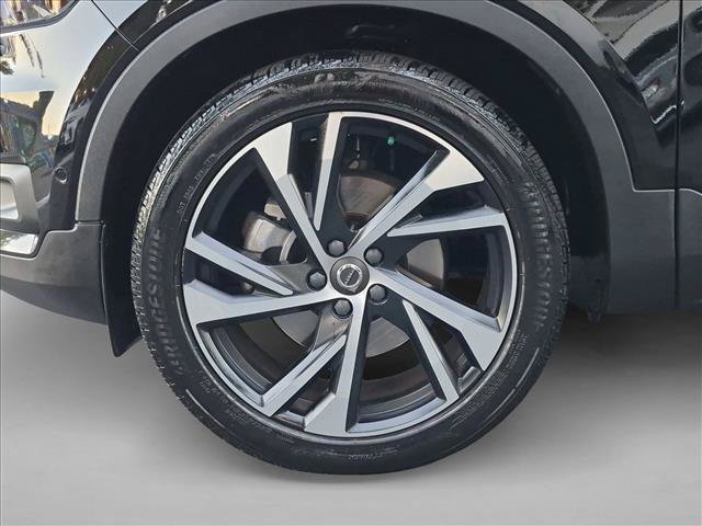 Used 2019 Volvo XC40 T5 R-Design AWD/4WD image 13