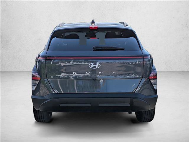 Used 2025 Hyundai Kona SEL FWD image 6