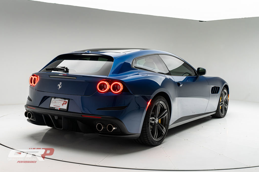 Used 2018 Ferrari GTC4Lusso image 3