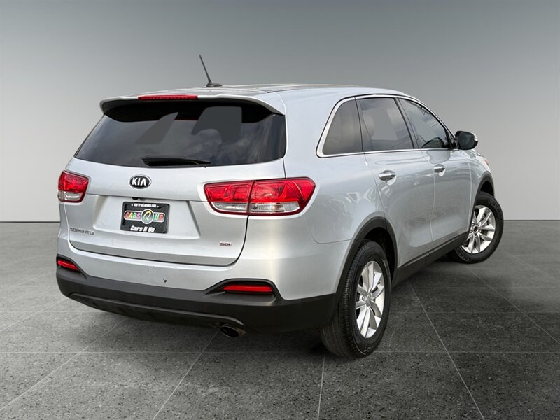 Used 2018 Kia Sorento L FWD image 6
