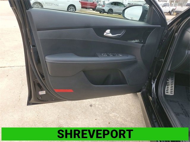 Used 2022 Kia Forte GT-Line w/ GT-Line Technology Package image 21