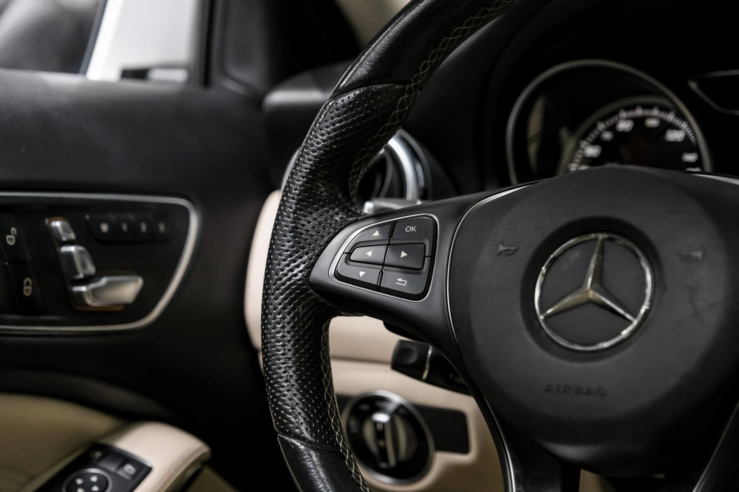 Used 2019 Mercedes-Benz GLA 250 image 15