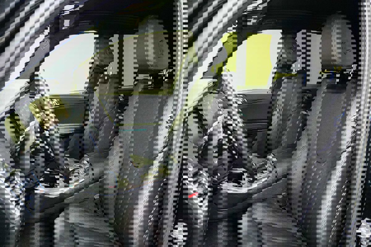 Used 2021 BMW X5 xDrive40i w/ Premium Package image 12