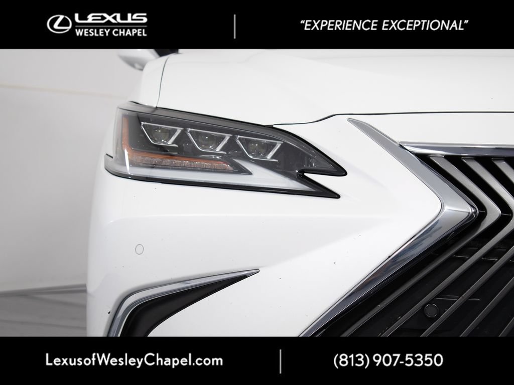 Used 2021 Lexus ES 300h Ultra Luxury w/ Accessory Package 2 FWD image 15