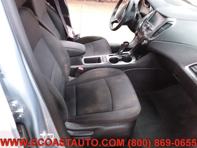 Used 2017 Chevrolet Cruze LT w/ Convenience Package image 14