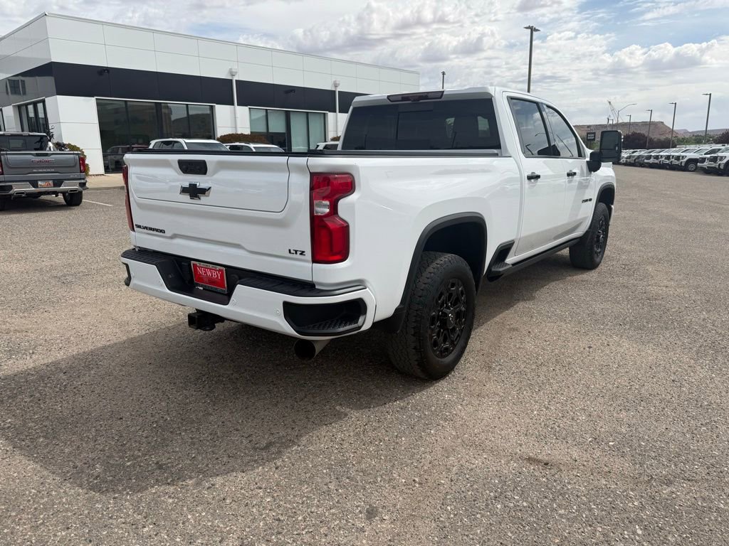 Used 2024 Chevrolet Silverado 2500 LTZ w/ LTZ Plus Package image 5