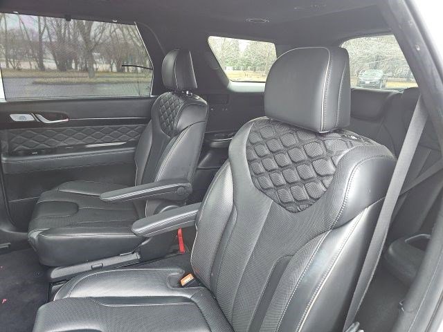 Used 2022 Hyundai Palisade Calligraphy image 18