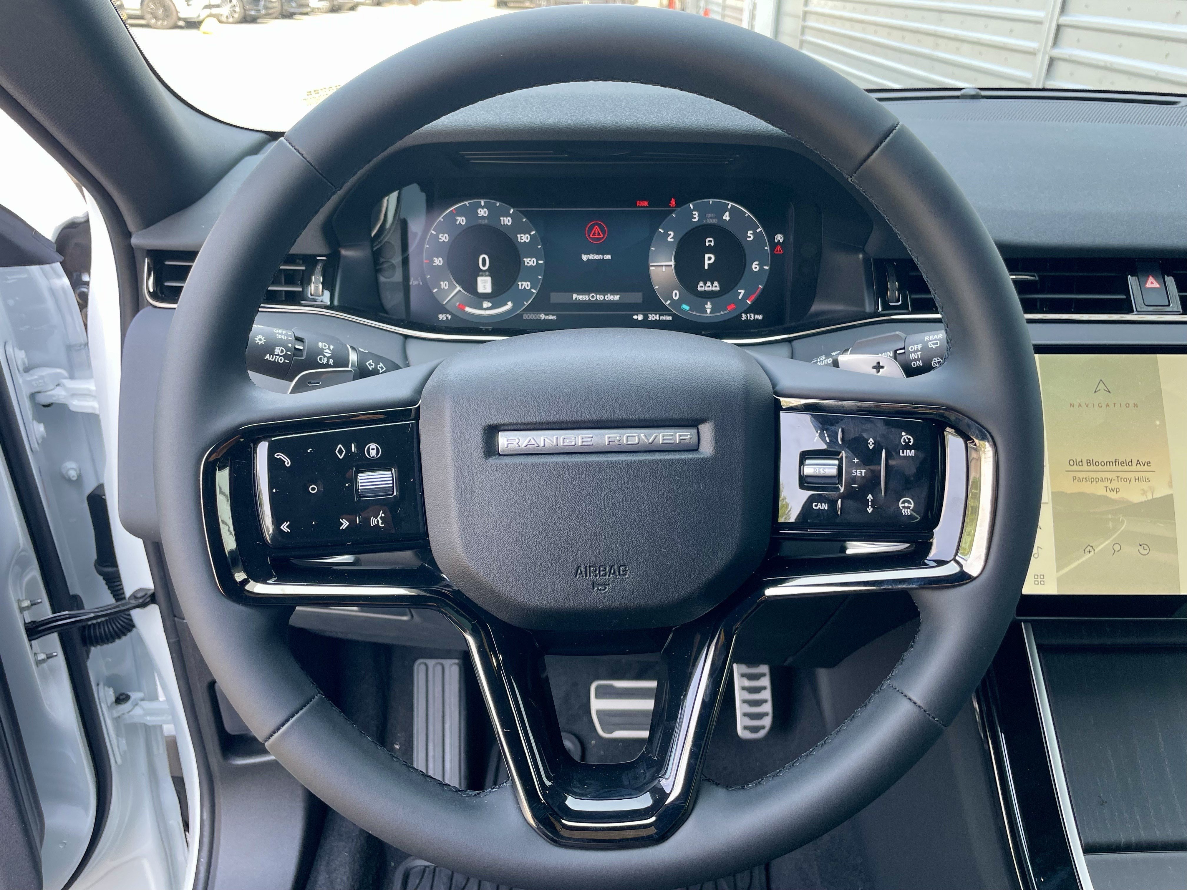 New 2026 Land Rover Range Rover Evoque Hoxton AWD/4WD image 21