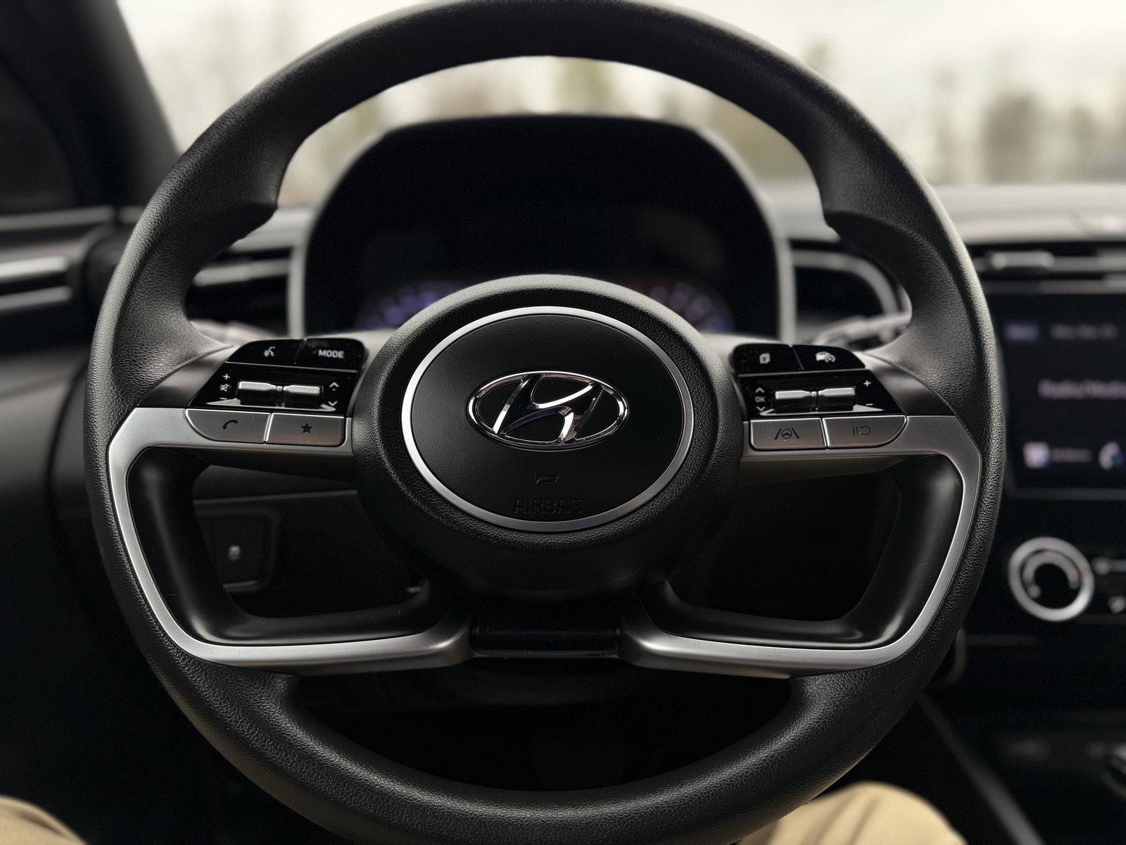 Used 2022 Hyundai Santa Cruz SEL image 16