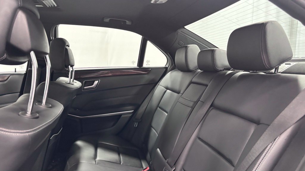 Used 2014 Mercedes-Benz E 350 4MATIC Sedan image 22